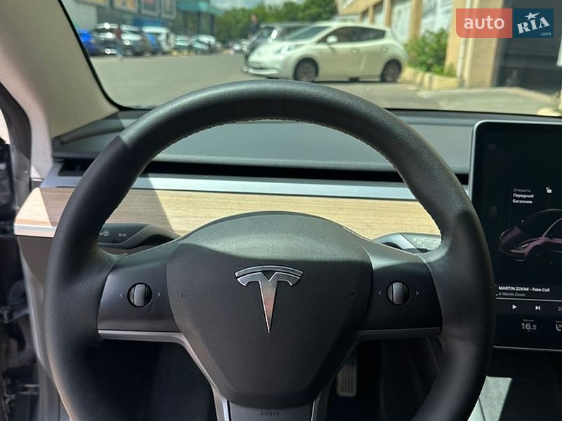 Седан Tesla Model 3 2021 в Одессе