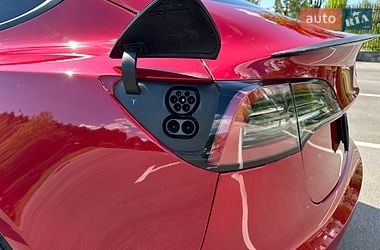 Седан Tesla Model 3 2019 в Киеве