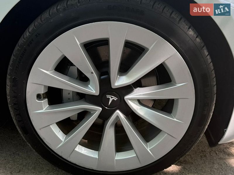 Седан Tesla Model 3 2020 в Виннице фото 10 Седан Tesla Model 3 2020 в Виннице