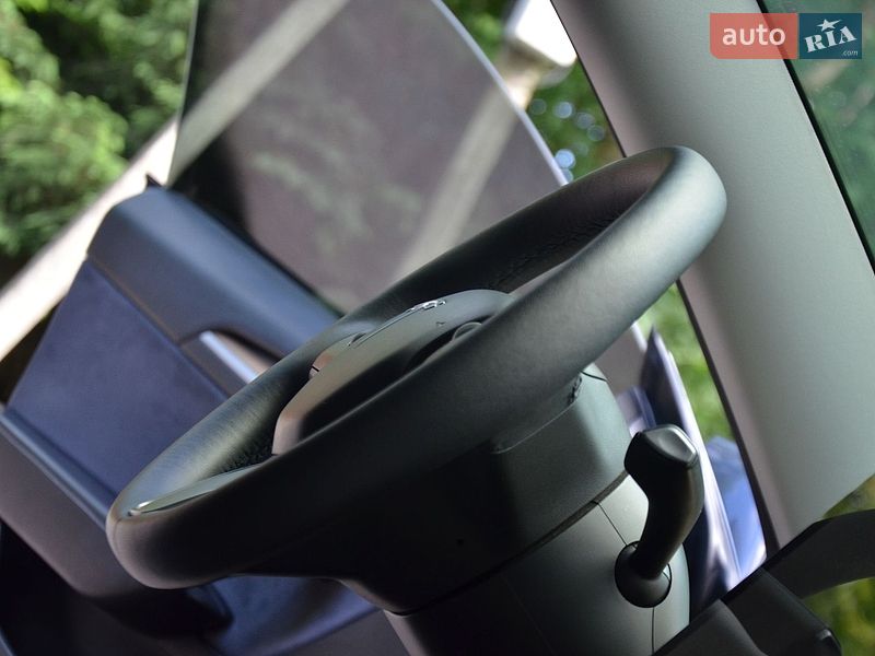 Седан Tesla Model 3 2022 в Трускавці