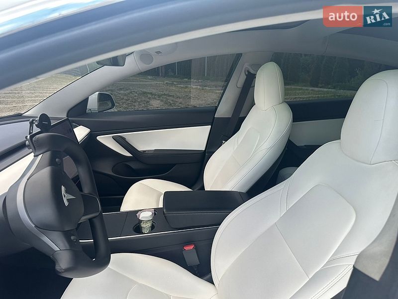 Седан Tesla Model 3 2020 в Харькове