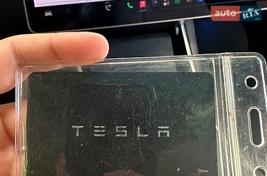 Седан Tesla Model 3 2020 в Харькове