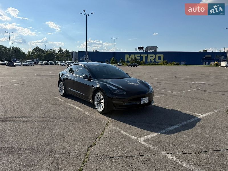 Tesla Model 3 2022