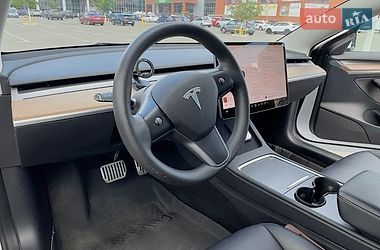 Седан Tesla Model 3 2023 в Броварах