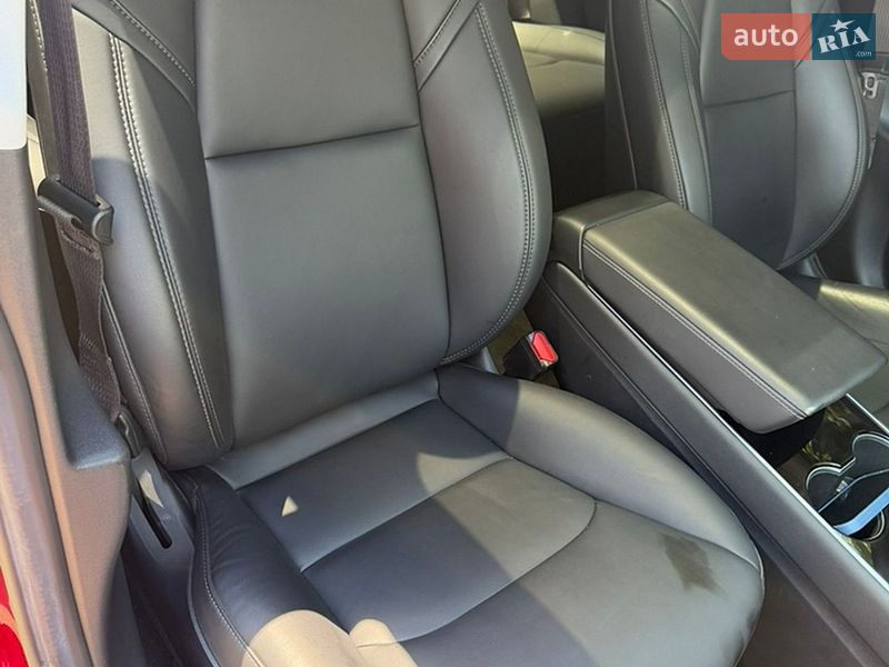 Седан Tesla Model 3 2018 в Самаре