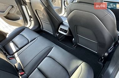 Седан Tesla Model 3 2020 в Львові