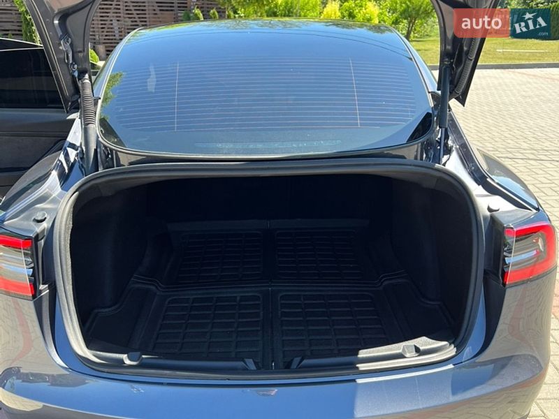 Седан Tesla Model 3 2023 в Золочеве фото 11 Седан Tesla Model 3 2023 в Золочеве
