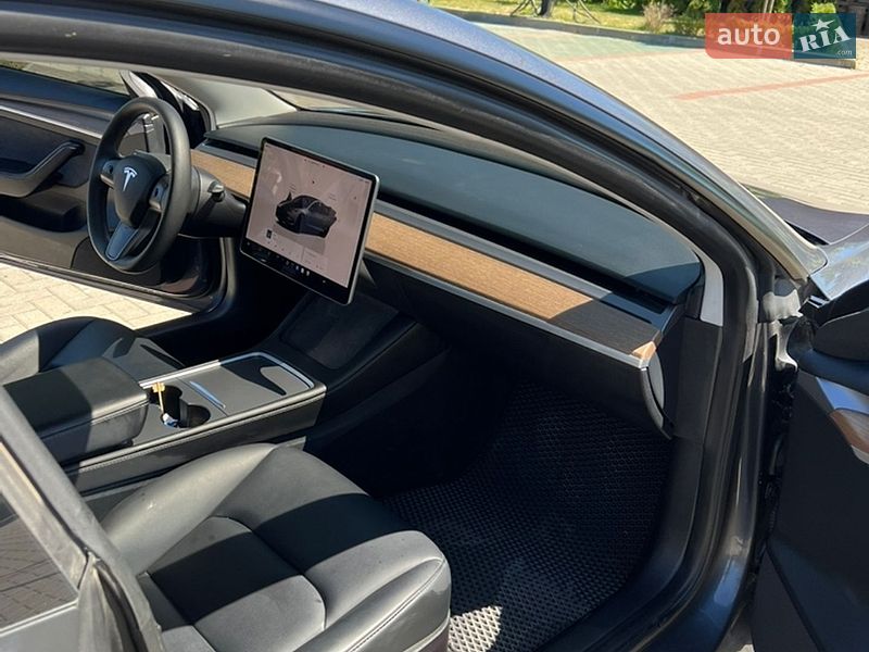 Седан Tesla Model 3 2023 в Золочеве фото 13 Седан Tesla Model 3 2023 в Золочеве