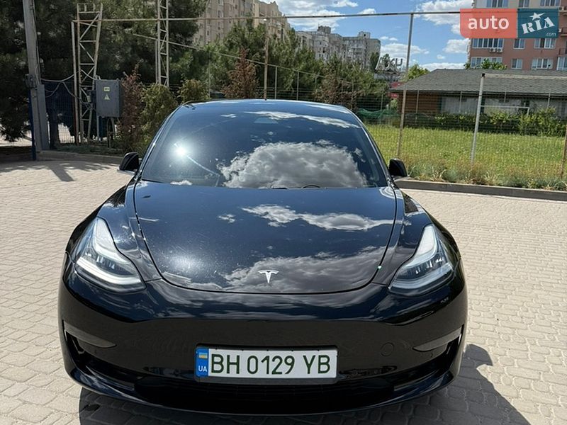Tesla Model 3 2018