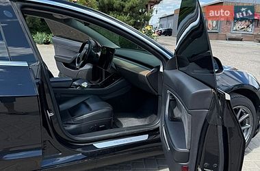 Седан Tesla Model 3 2018 в Одессе