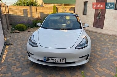 Седан Tesla Model 3 2019 в Одессе Седан Tesla Model 3 2019 в Одессе