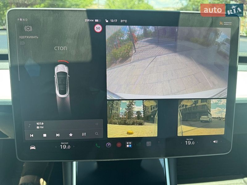 Седан Tesla Model 3 2019 в Кропивницком