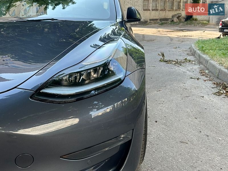 Седан Tesla Model 3 2022 в Харькове