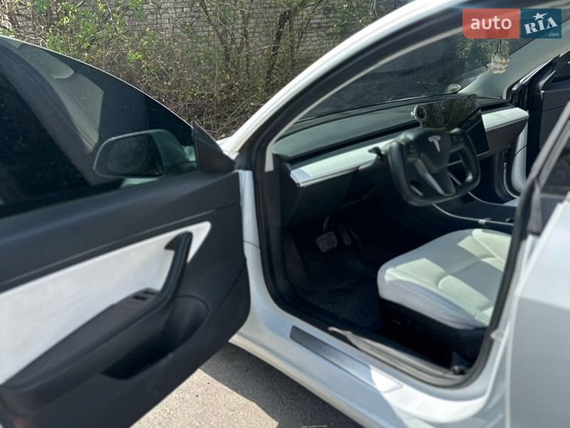Седан Tesla Model 3 2019 в Луцьку