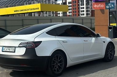 Седан Tesla Model 3 2019 в Луцьку