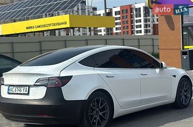 Седан Tesla Model 3 2019 в Луцьку