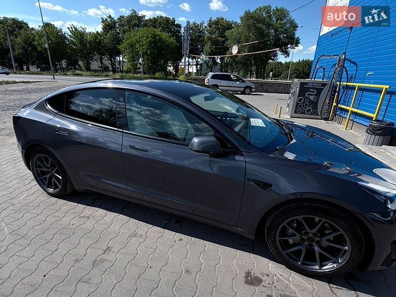 Седан Tesla Model 3 2022 в Вінниці фото 30 Седан Tesla Model 3 2022 в Вінниці
