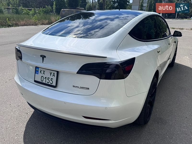 Седан Tesla Model 3 2021 в Харькове