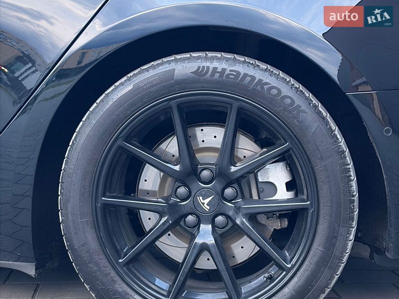 Седан Tesla Model 3 2021 в Хмельницькому