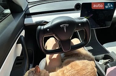 Седан Tesla Model 3 2019 в Луцьку