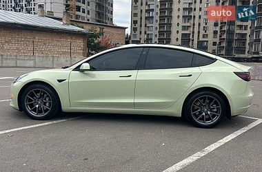 Седан Tesla Model 3 2022 в Киеве фото 3 Седан Tesla Model 3 2022 в Киеве