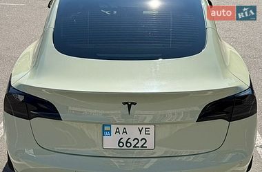 Седан Tesla Model 3 2022 в Киеве