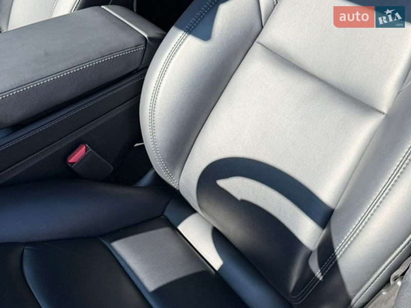 Седан Tesla Model 3 2022 в Киеве фото 21 Седан Tesla Model 3 2022 в Киеве