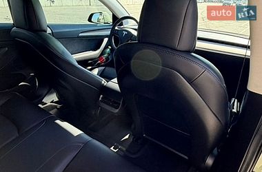 Седан Tesla Model 3 2022 в Киеве