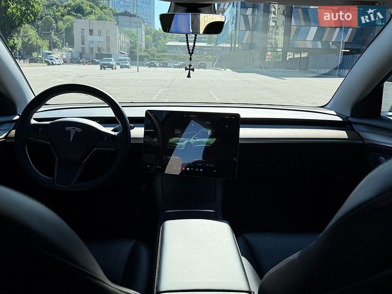 Седан Tesla Model 3 2022 в Киеве