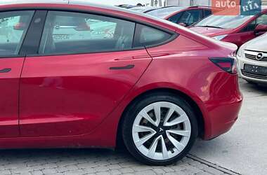 Седан Tesla Model 3 2021 в Львові