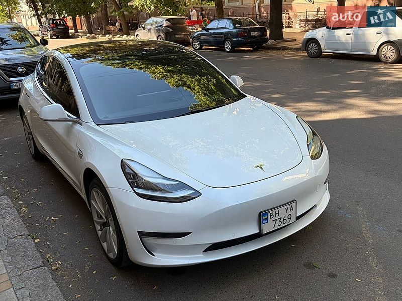 Tesla Model 3 2018