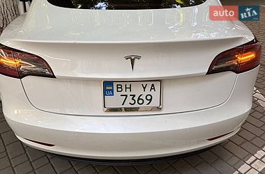 Седан Tesla Model 3 2018 в Одессе