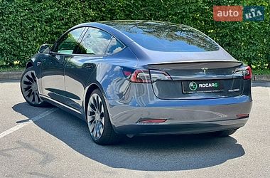 Седан Tesla Model 3 2021 в Києві