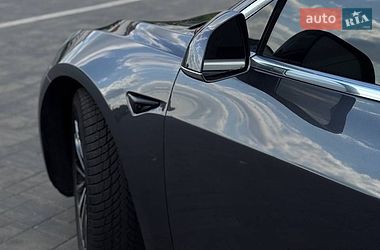 Седан Tesla Model 3 2018 в Луцке