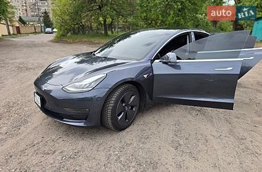 Седан Tesla Model 3 2020 в Киеве фото 5 Седан Tesla Model 3 2020 в Киеве