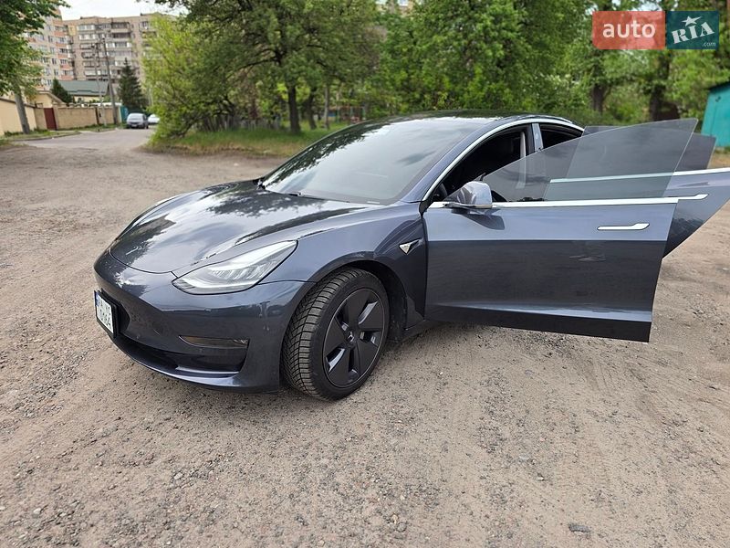 Седан Tesla Model 3 2020 в Киеве фото 5 Седан Tesla Model 3 2020 в Киеве