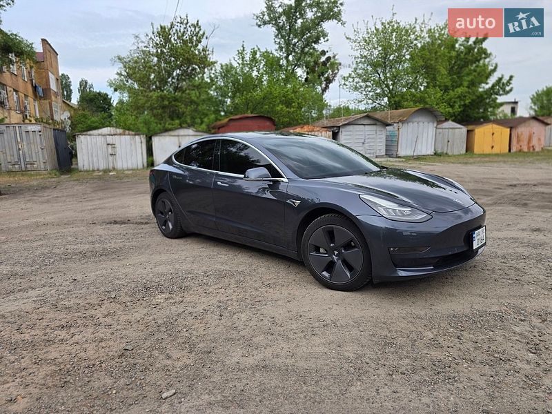 Седан Tesla Model 3 2020 в Киеве фото 7 Седан Tesla Model 3 2020 в Киеве