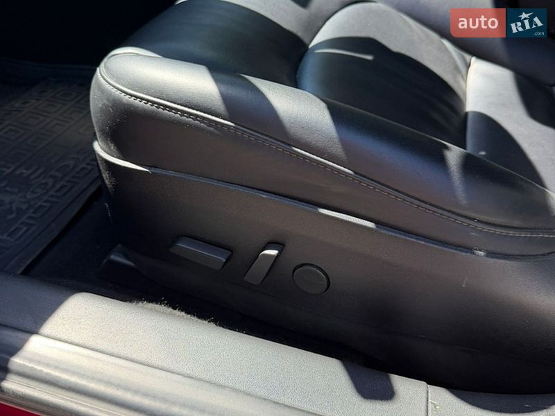 Седан Tesla Model 3 2018 в Одессе