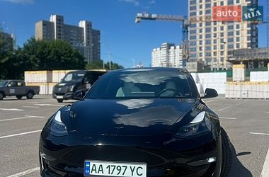 tesla model-3 2022 в Киев от профессионального продавца Дмитрий Продавець
