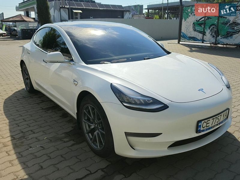 Tesla Model 3 2019