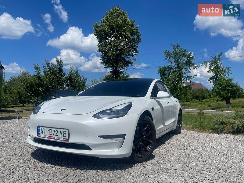 Tesla Model 3 2019