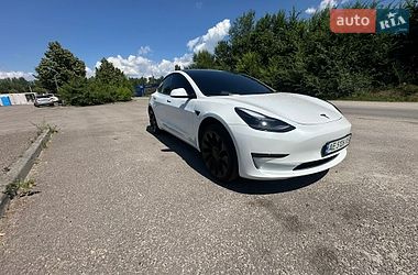 Седан Tesla Model 3 2022 в Днепре