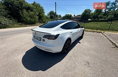 Седан Tesla Model 3 2022 в Днепре