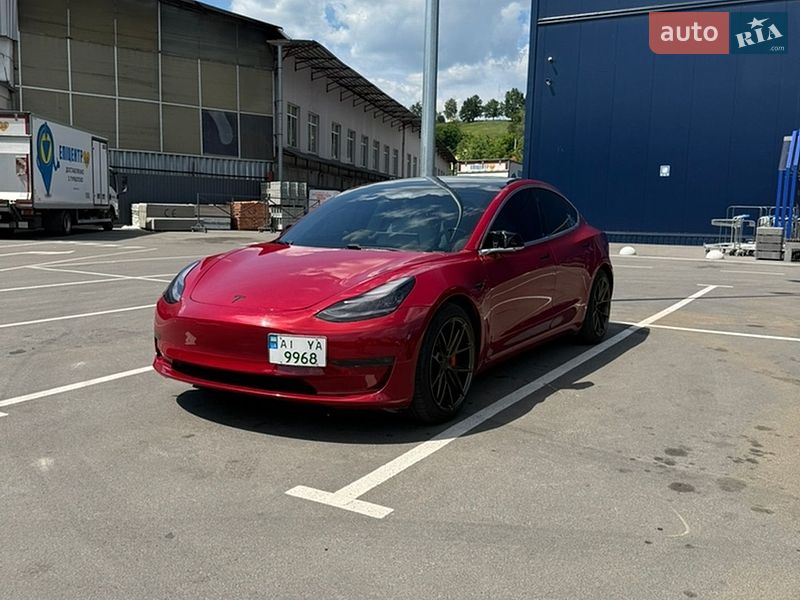 Седан Tesla Model 3 2019 в Обухові
