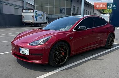 Седан Tesla Model 3 2019 в Обухові