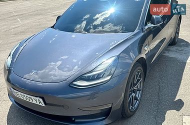 Седан Tesla Model 3 2018 в Николаеве