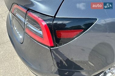 Седан Tesla Model 3 2018 в Николаеве