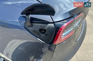 Седан Tesla Model 3 2018 в Николаеве