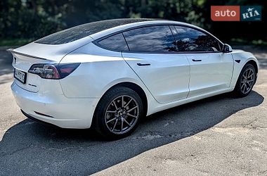 Седан Tesla Model 3 2020 в Киеве