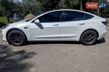 Седан Tesla Model 3 2020 в Киеве